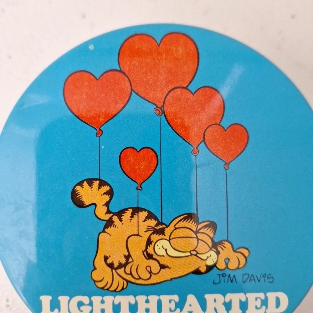 Vintage 1978 Garfield The Cat Valentines Metal Tin Trinket Box 'Lighthearted' US